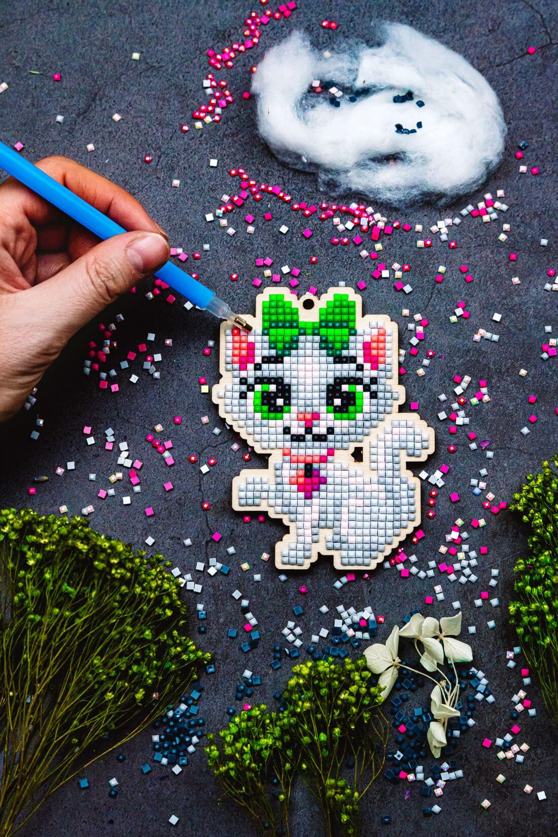 5D Diamond Painting 12.5x12.5 cm | Pendant Cat Alice | Wooden Base (U09e) – Diamond painting | Varvikas.Shop