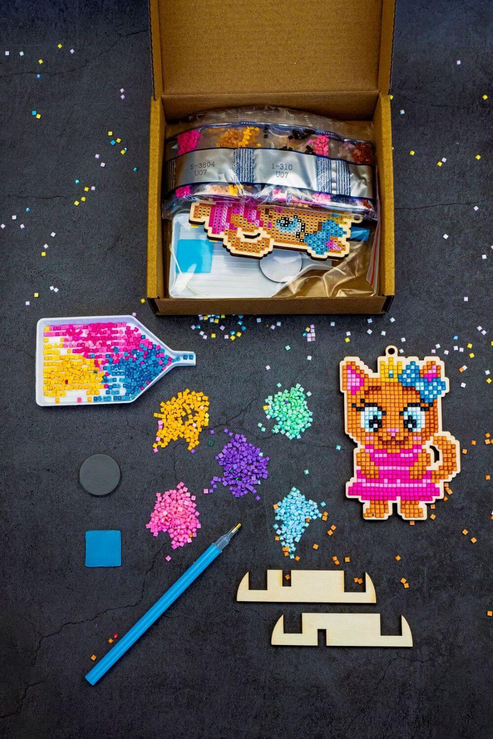 5D Diamond Painting 12.5x12.5 cm | Pendant Princess Murka | Wooden Base (U07e) – Diamond painting | Varvikas.Shop