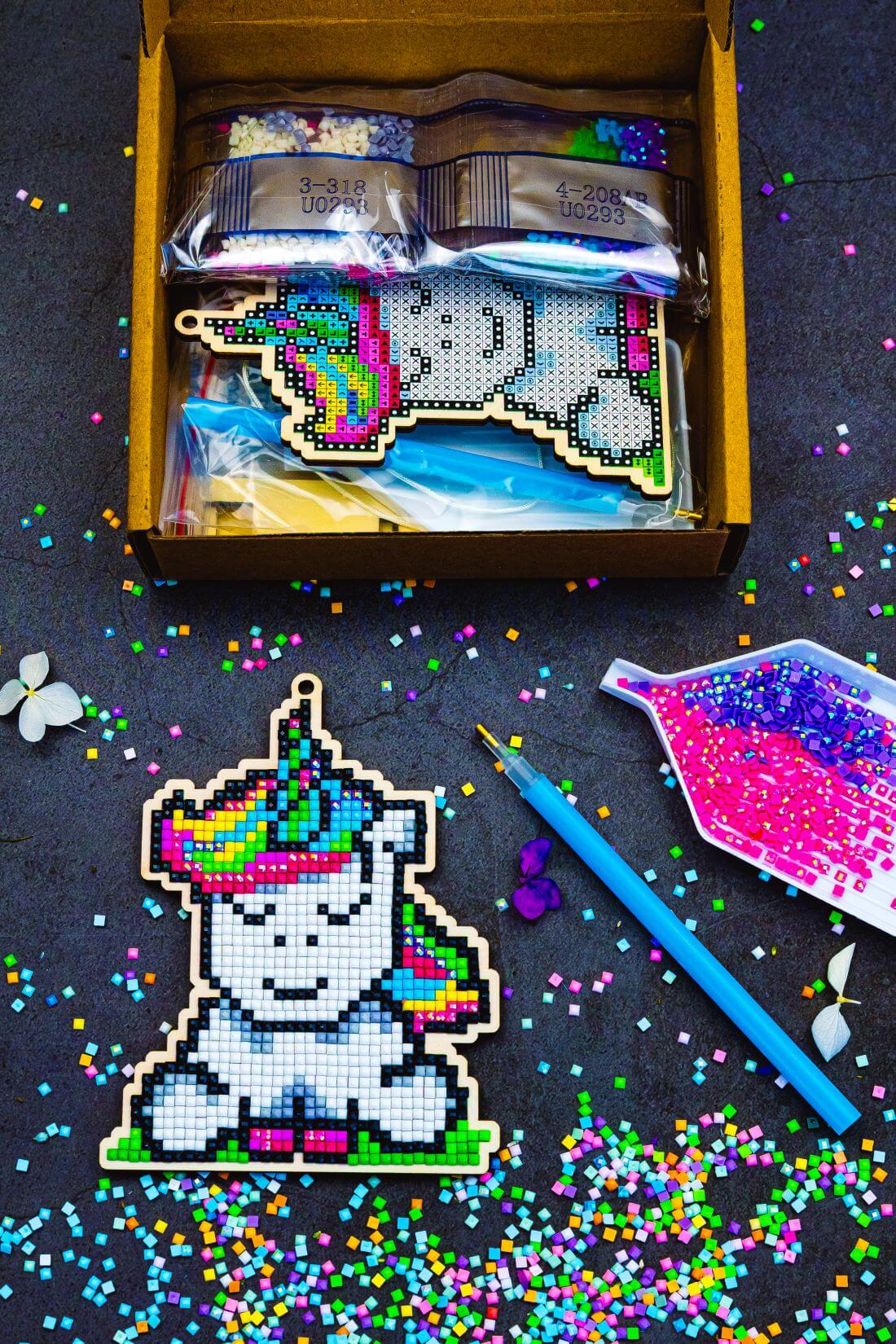 5D Diamond Painting 12.5x12.5 cm | Pendant Ranbow unicorn | Wooden Base (U0293e) – Diamond painting | Varvikas.Shop