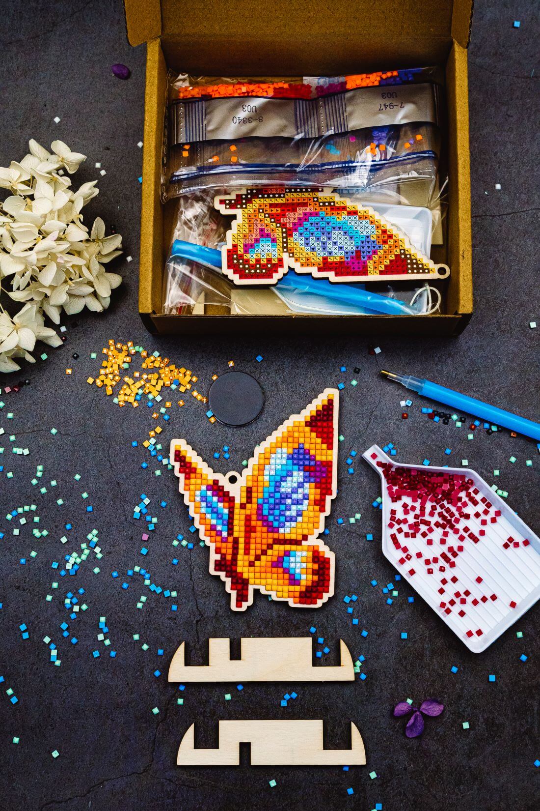 5D Diamond Painting 12.5x12.5 cm | Pendant Red Batterfly | Wooden Base (U03e) – Diamond painting | Varvikas.Shop