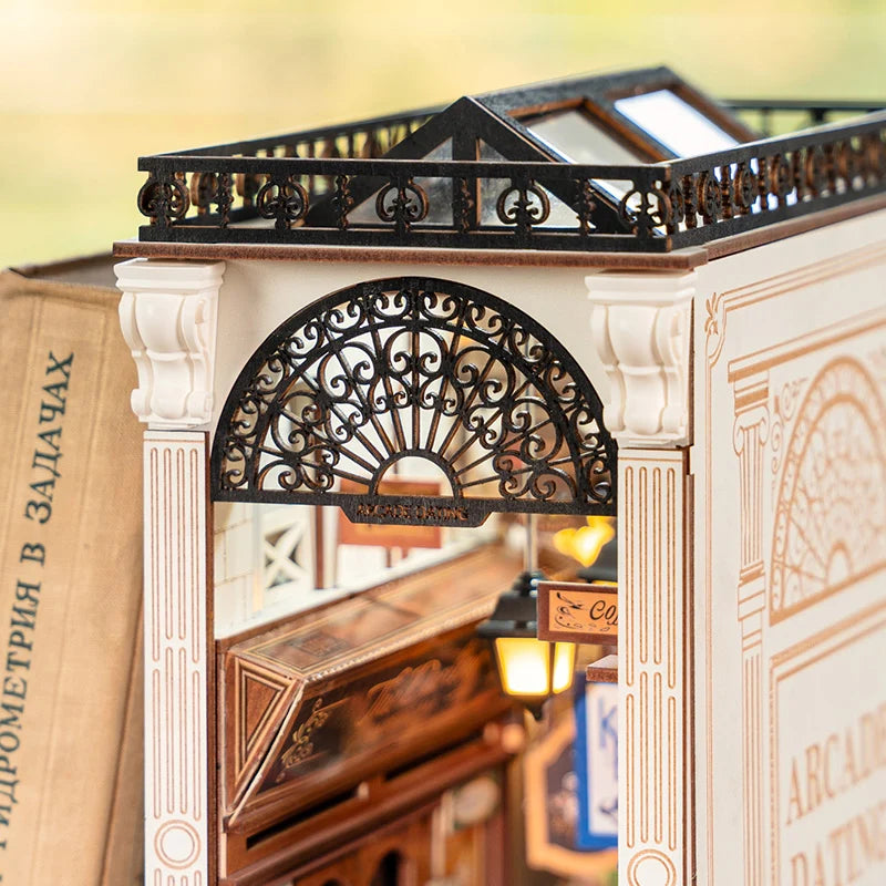 DIY Miniature House Kit (RoomBox), Arcade Dating (TGB10e)