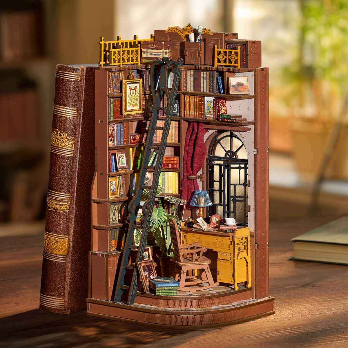 DIY Miniature House Kit (RoomBox), Silent Corner Study (TGE02e)