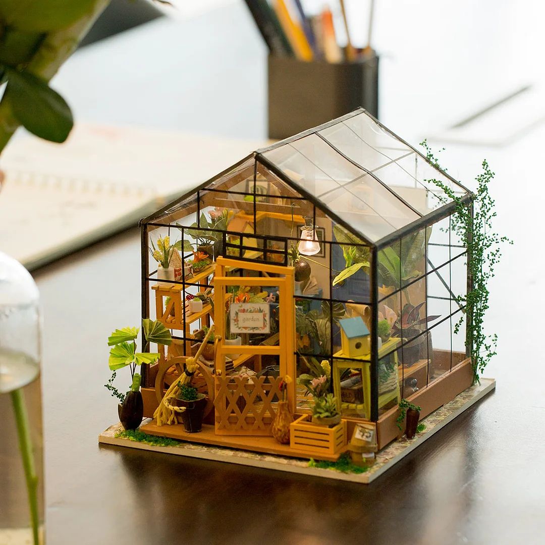 DIY Miniature House Kit (RoomBox) | Cathy's Flower House (RB003e) – Roombox | Varvikas.Shop
