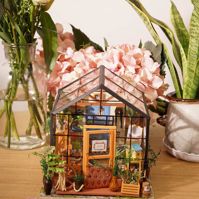 DIY Miniature House Kit (RoomBox) | Cathy's Flower House (RB003e) – Roombox | Varvikas.Shop