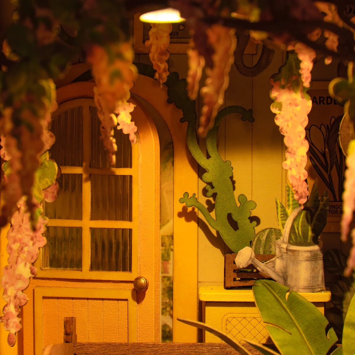 DIY Miniature House Kit (RoomBox) | Garden House (RDS010e) – Roombox | Varvikas.Shop