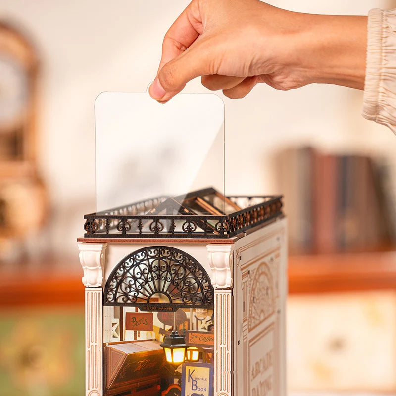DIY Miniature House Kit (RoomBox), Arcade Dating (TGB10e)
