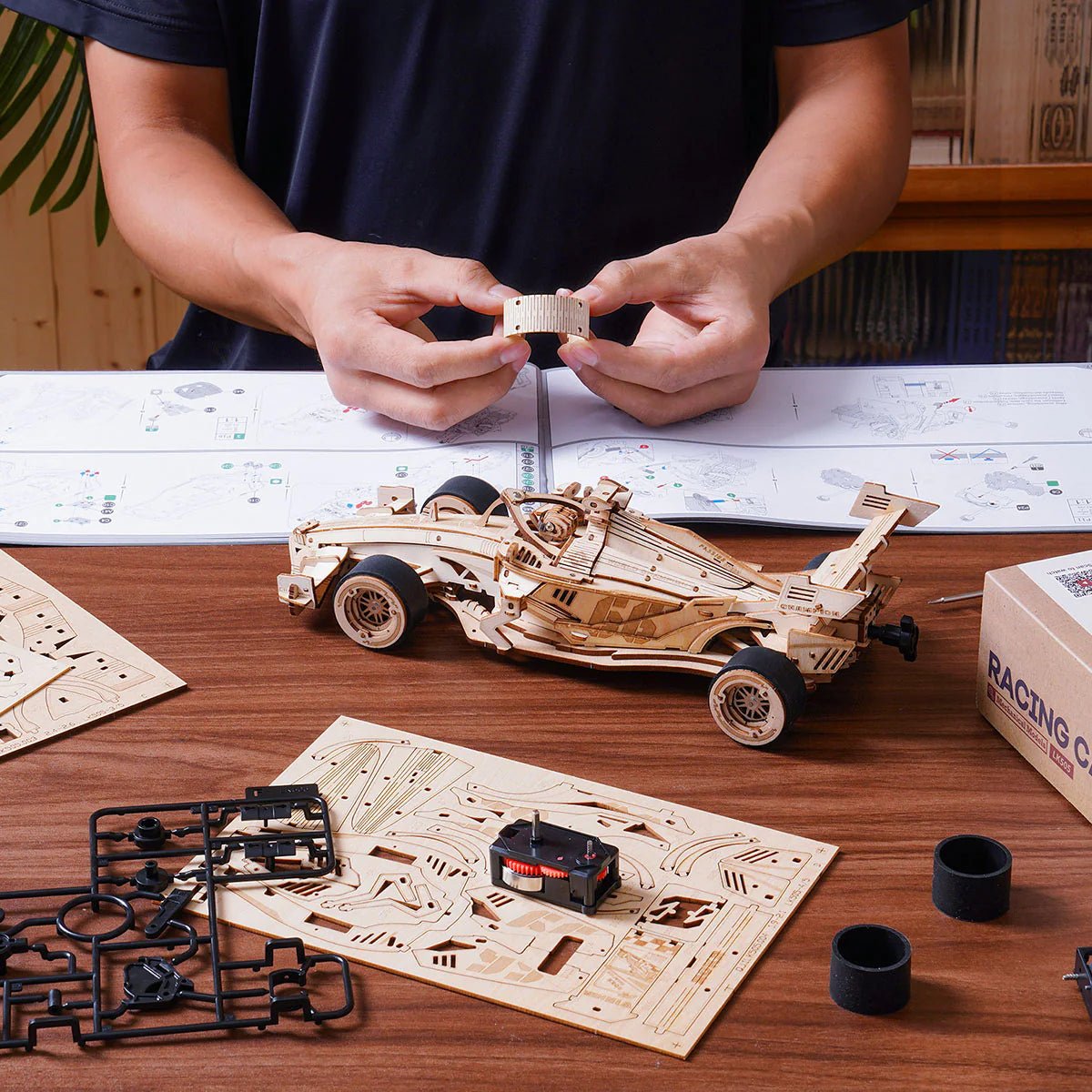 3D Wooden Mechanical Puzzle Kit, Racing Car (RK024e) – Wooden constructors | Varvikas