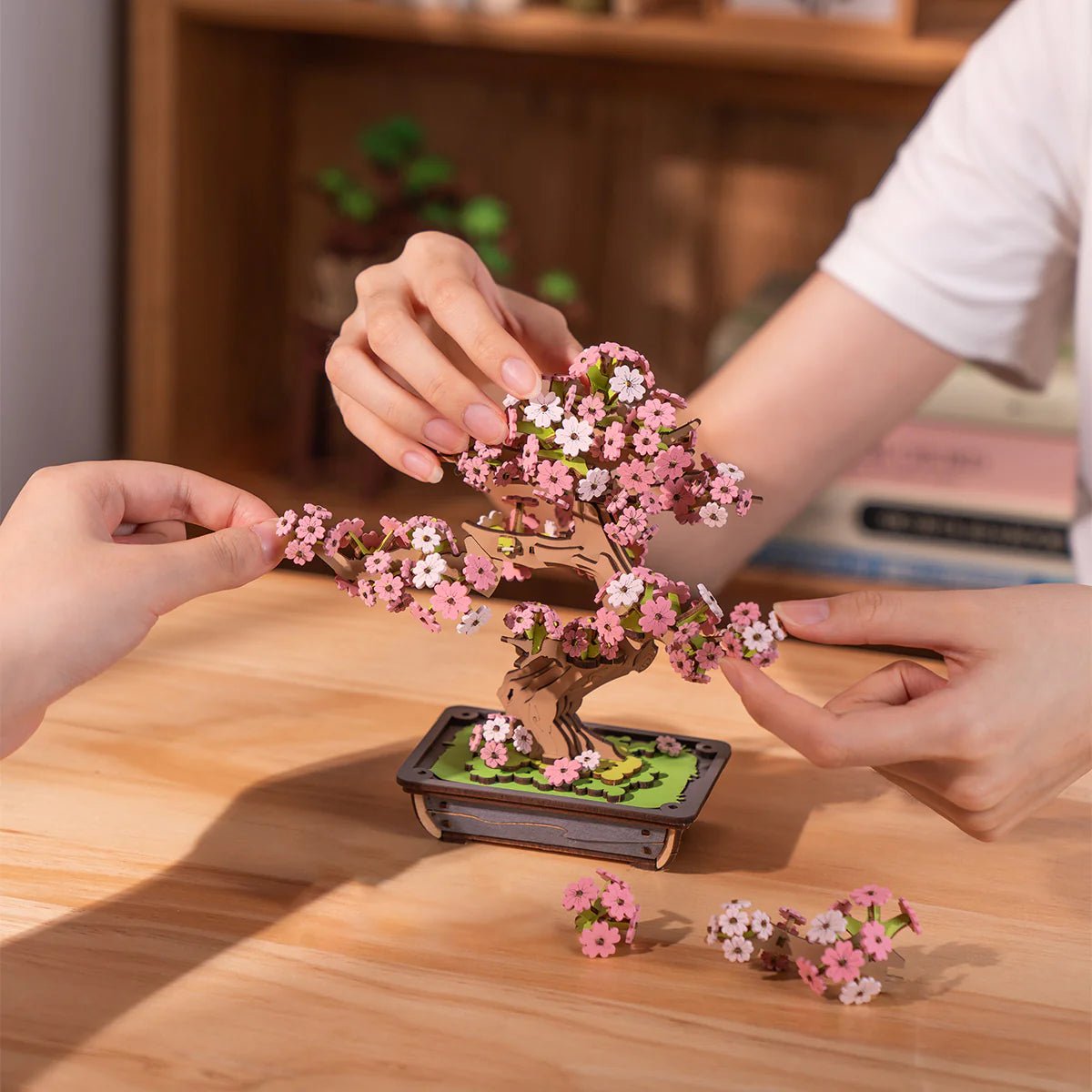 3D Wooden Mechanical Puzzle Kit, Sakura Bonsai (TG415e) – Wooden constructors | Varvikas