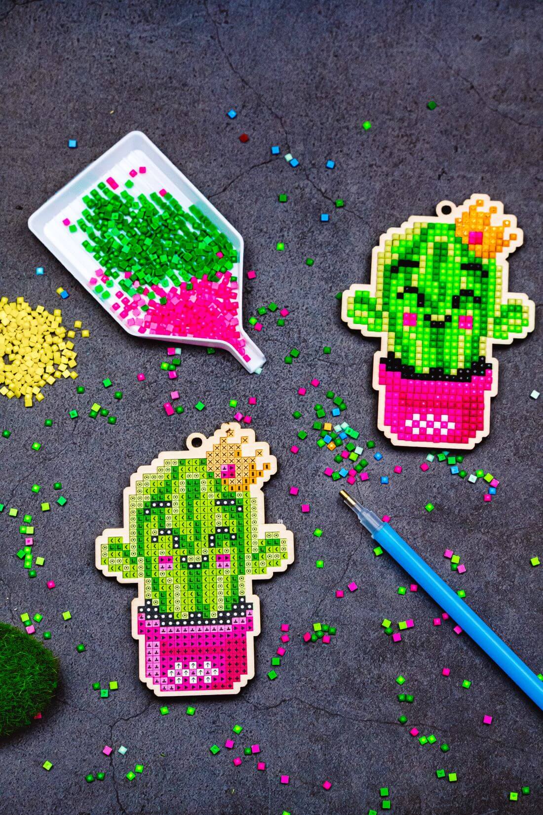 5D Diamond Painting 12.5x12.5 cm | Pendant Cactus princess | Wooden Base (U04e) – Diamond painting | Varvikas.Shop