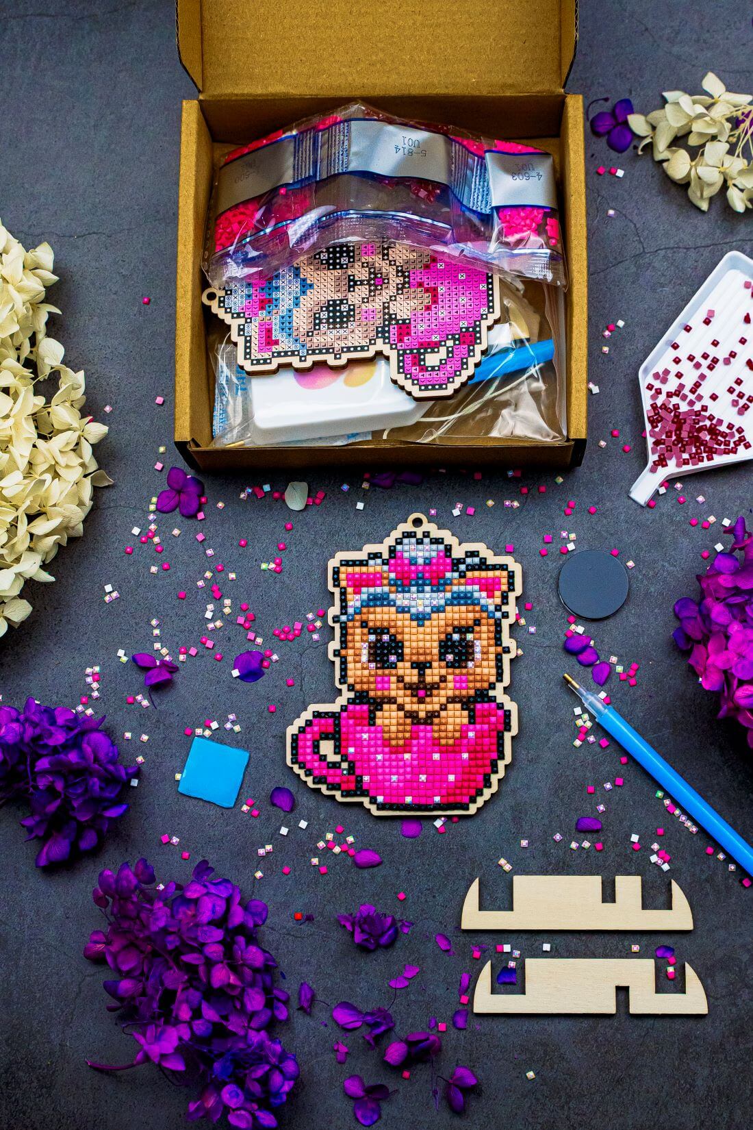 5D Diamond Painting 12.5x12.5 cm | Pendant Cute puppy in a cup | Wooden Base (U15e) – Diamond painting | Varvikas.Shop