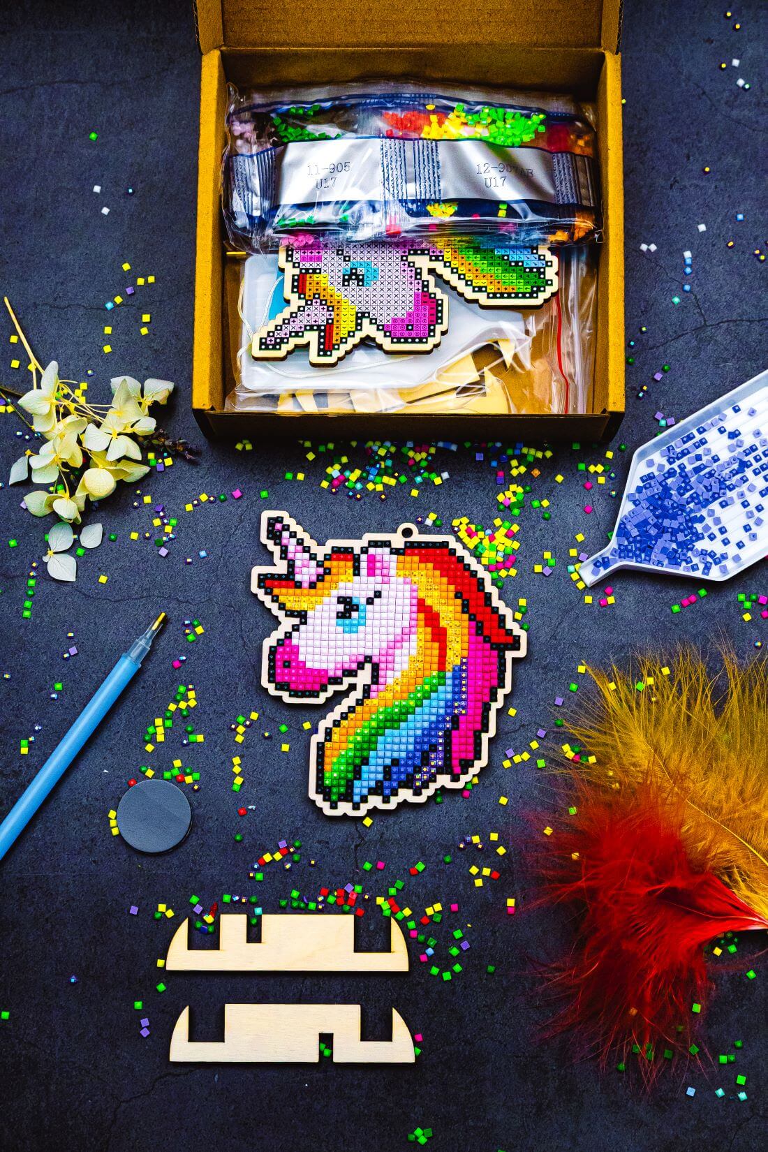 5D Diamond Painting 12.5x12.5 cm | Pendant Fabulous unicorn | Wooden Base (U17e) – Diamond painting | Varvikas.Shop