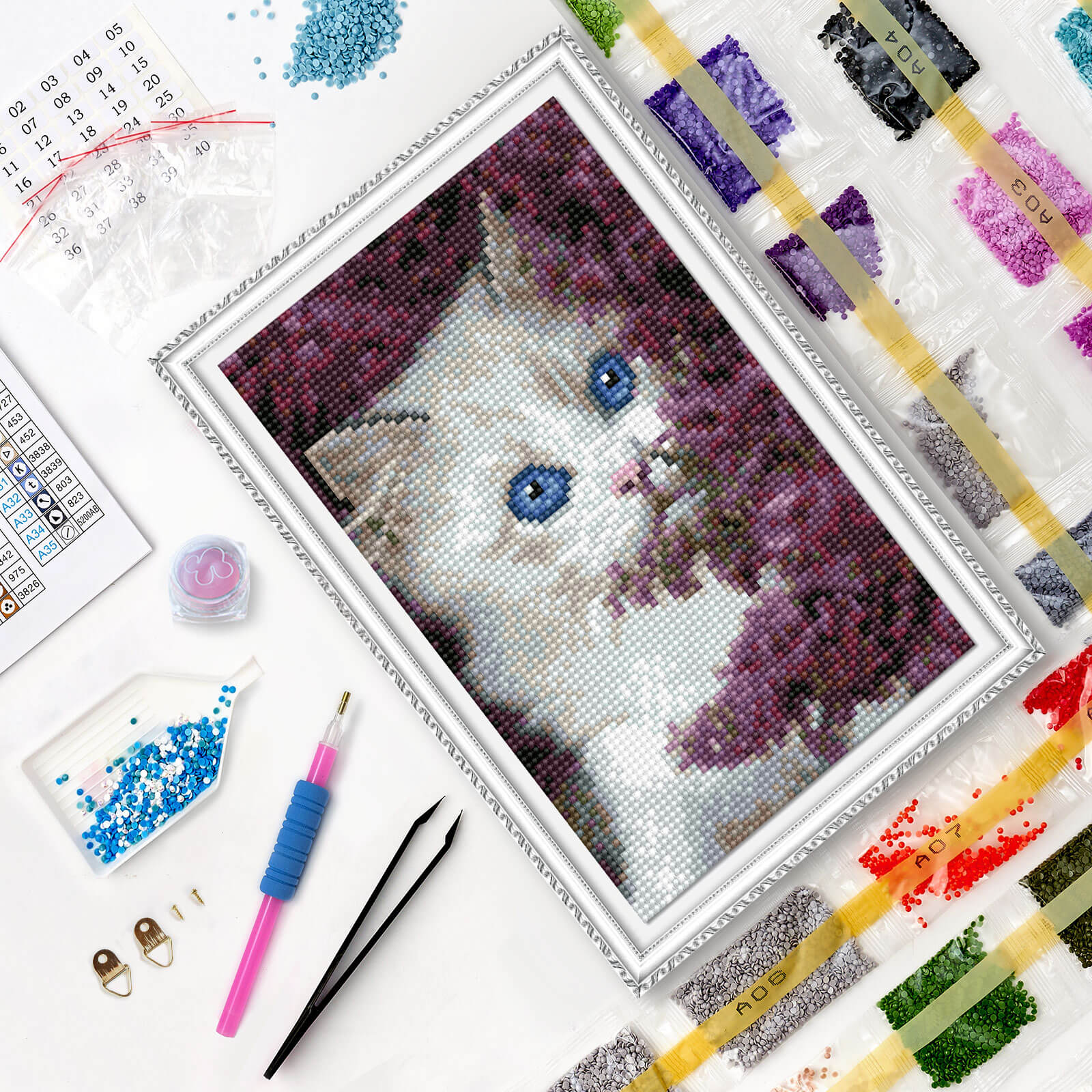 5D Diamond Painting 20x30 cm | Hiding in Lilacs (LC056e) – Diamond painting | Varvikas.Shop