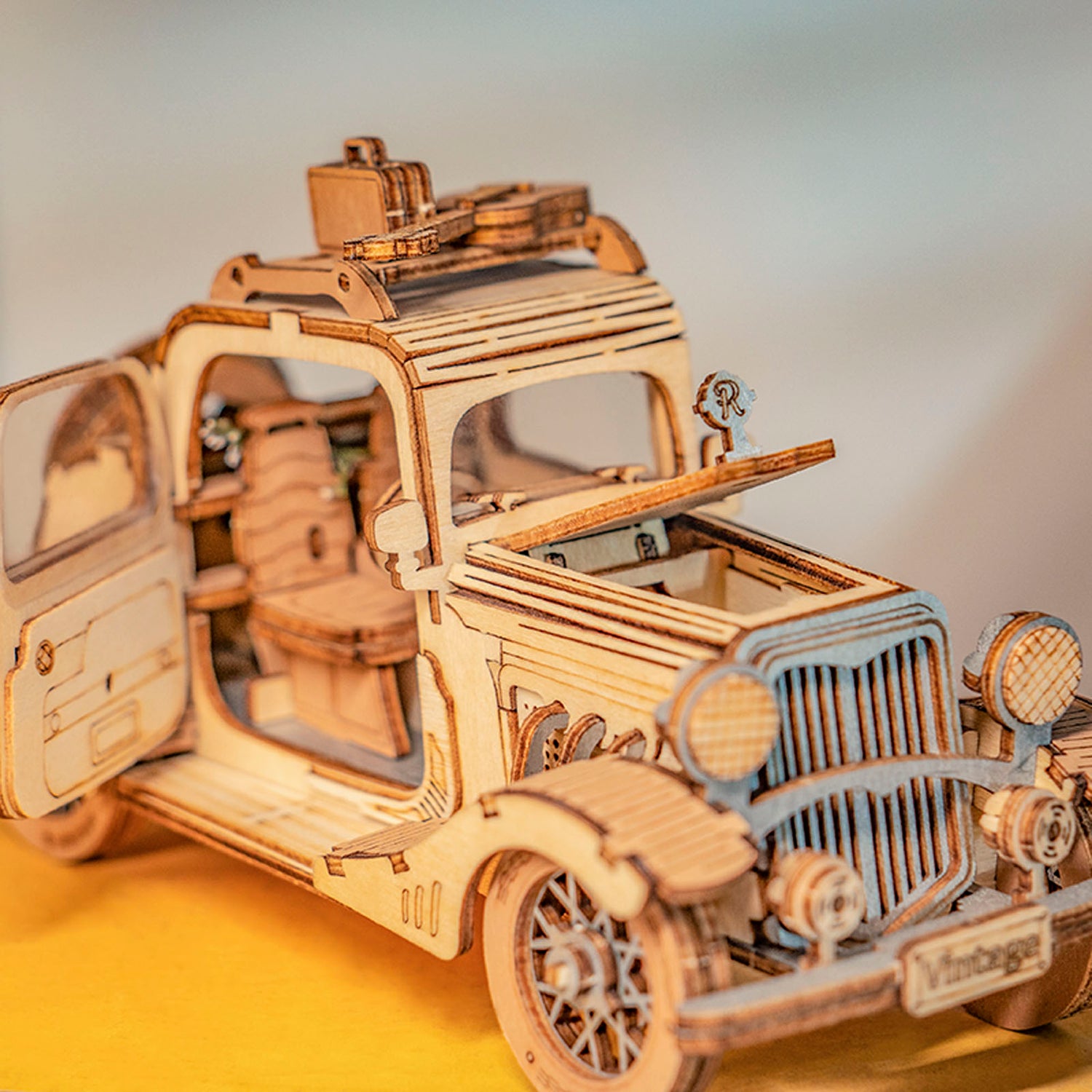 Wooden constructors - RA002e - Vintage Car Image 2