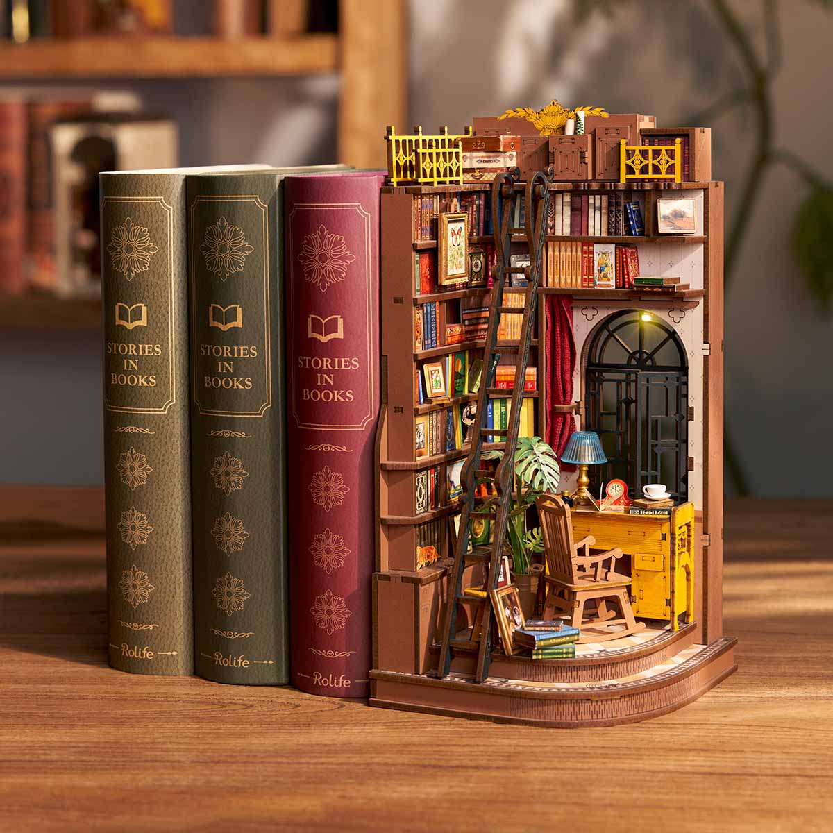 DIY Miniature House Kit (RoomBox), Silent Corner Study (TGE02e)