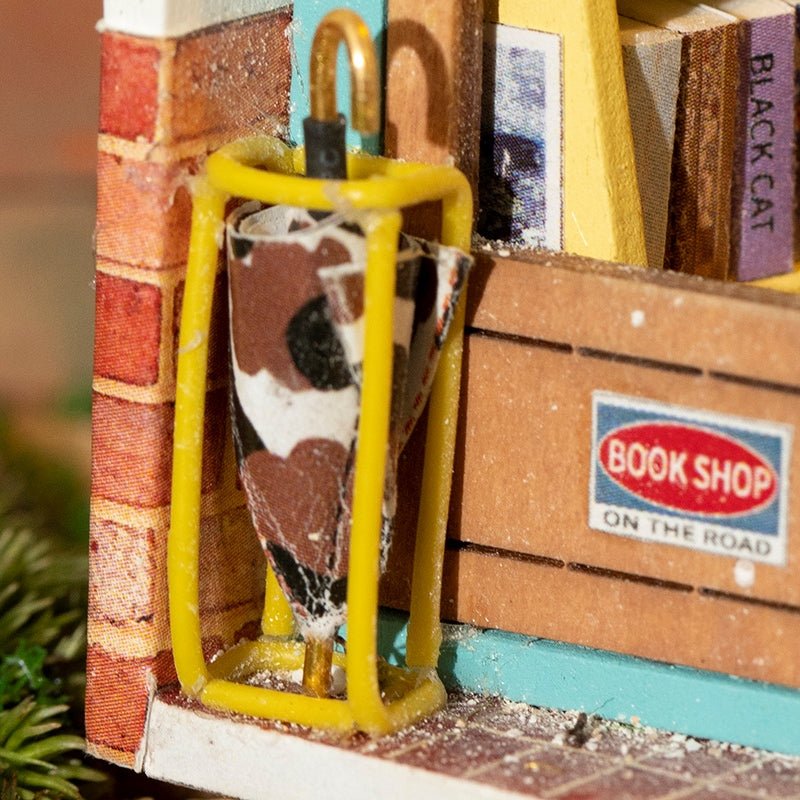 DIY Miniature House Kit (RoomBox) | Free Time Bookshop (RDS001e) – Roombox | Varvikas.Shop