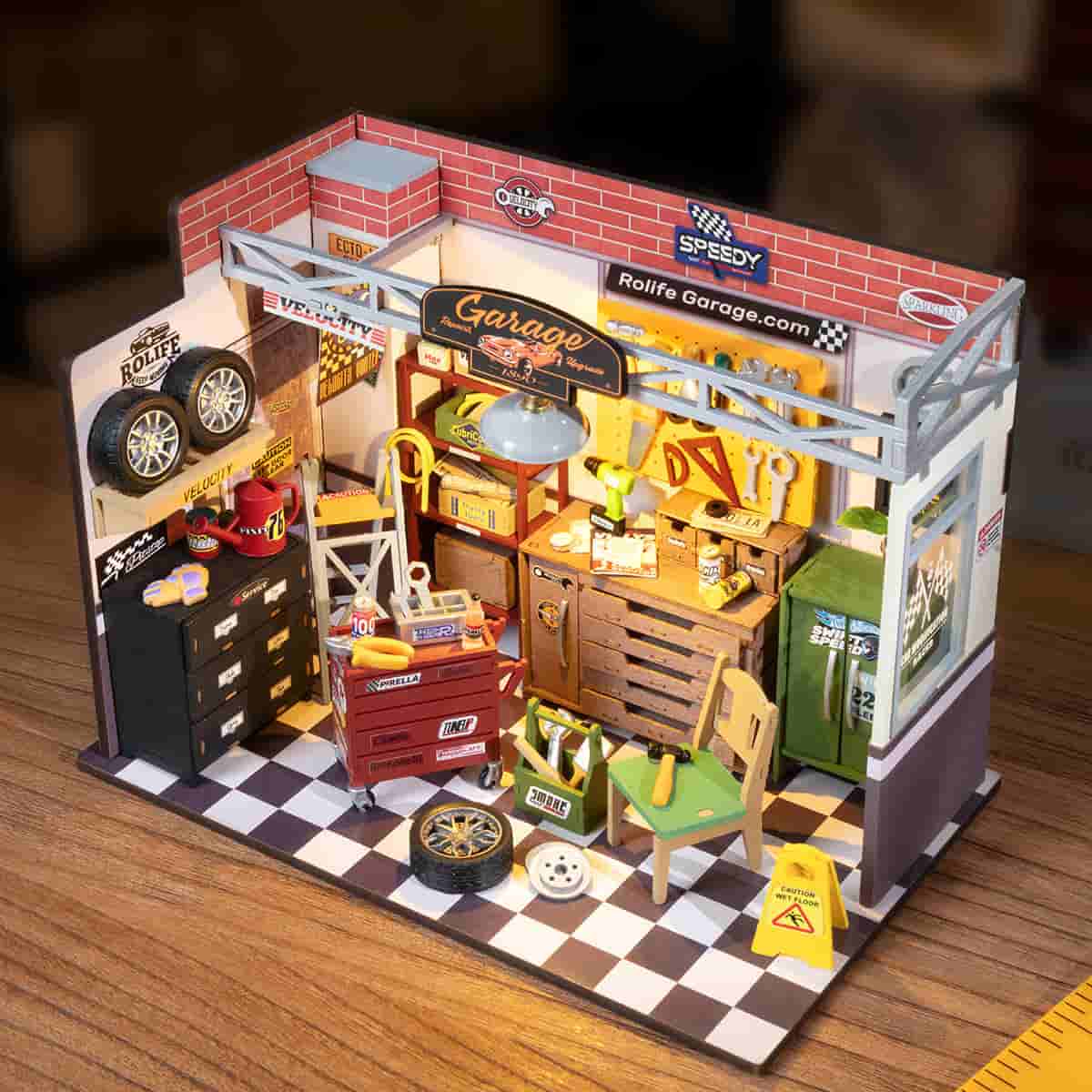 DIY Miniature House Kit (RoomBox) | Garage Workshop (DG165e) – Roombox | Varvikas.Shop