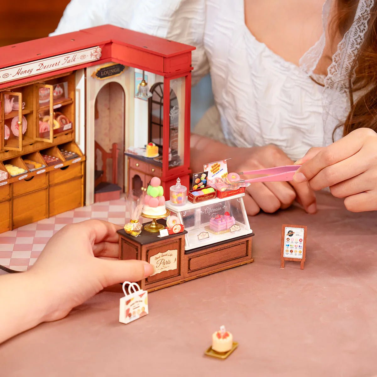DIY Miniature House Kit (RoomBox) | Honey Dessert Talk (RB019e) – Roombox | Varvikas.Shop