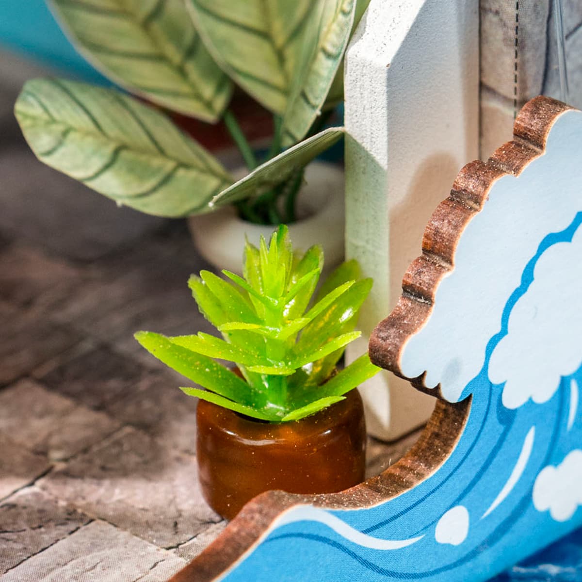 DIY Miniature House Kit (RoomBox) | Sea Holiday Restaurant (RDS026e) – Roombox | Varvikas.Shop