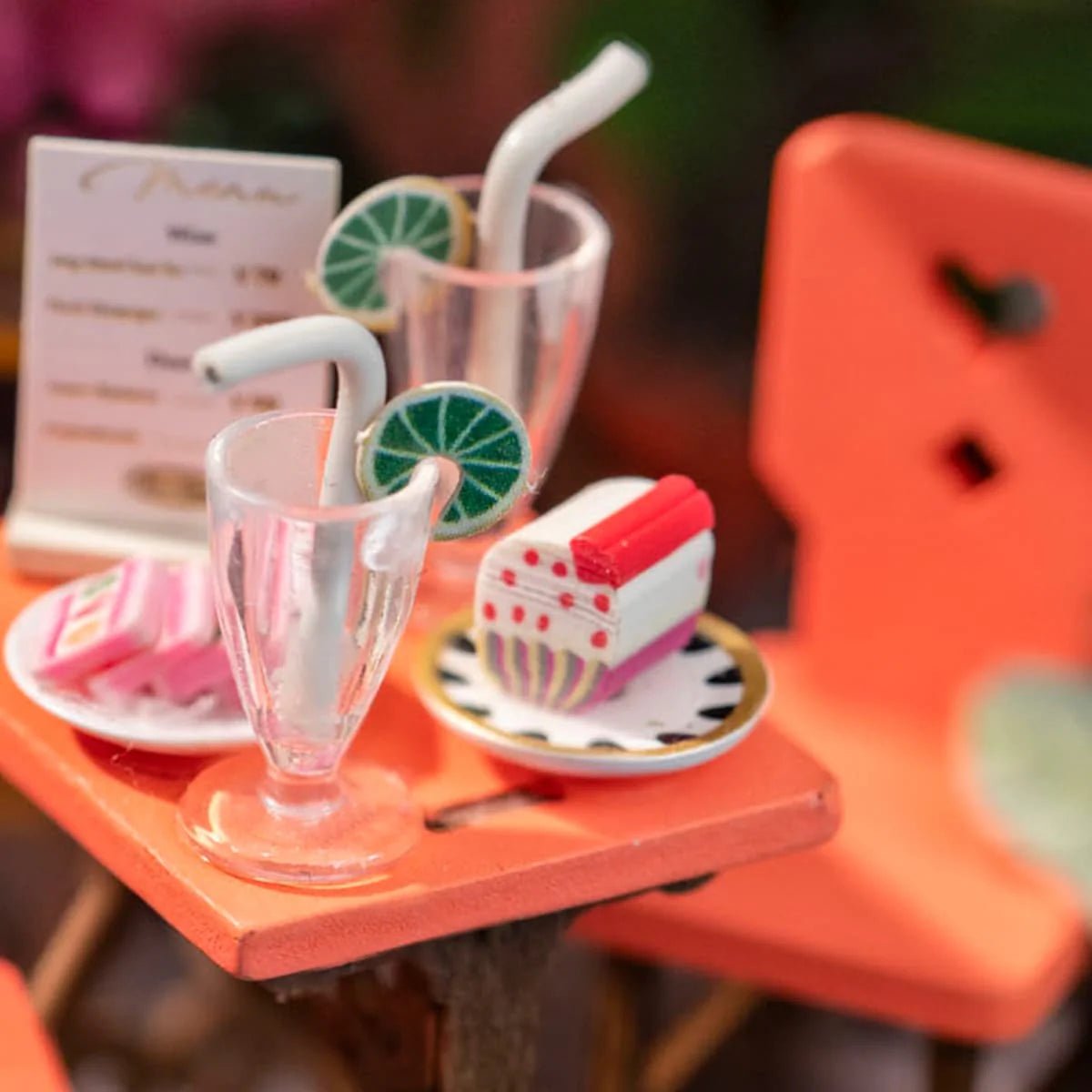 DIY Miniature House Kit (RoomBox) | Sea Holiday Restaurant (RDS026e) – Roombox | Varvikas.Shop